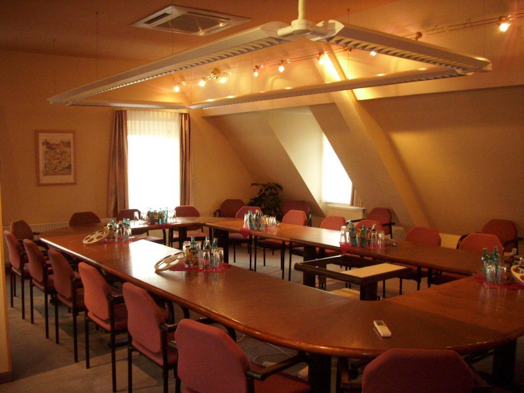Gasthof Und Landhotel Zur Ausspanne Klipphausen Экстерьер фото